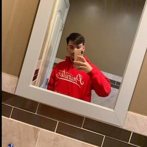 Meet your Posher, Alejandro